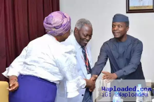 General Overseer of Deeper Life Bible Ministry, Pastor W. Kumuyi pays a courtesy visit to VP Osinbajo (Photos)